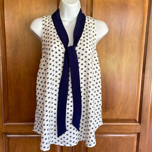 MAEVE by ANTHROPOLOGIE Sleeveless Bow Blouse Excellent Condition - Picture 2 of 14